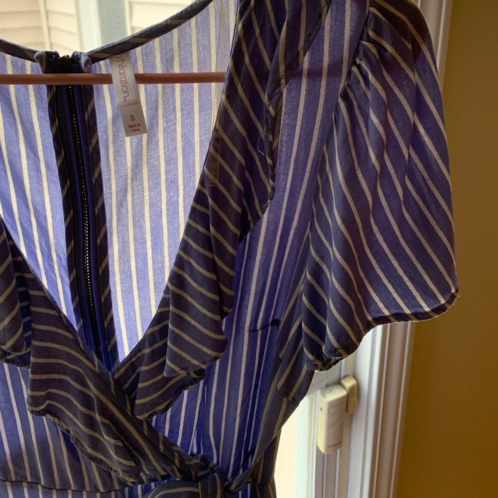 Beautiful Spring Boating Dress - Picture 3 of 7